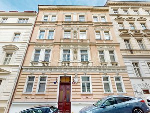 Pronájem bytu 2+1 75 m² Praha