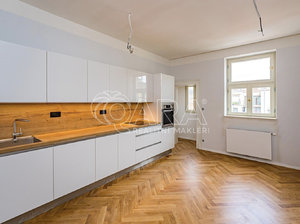 Pronájem bytu 3+1 117 m² Praha