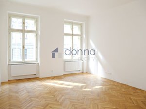 Pronájem bytu 3+1 97 m² Praha
