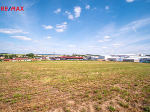 Prodej komerčního pozemku 10347 m² Dolní Kralovice