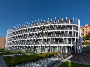 Pronájem kanceláře 345 m² Praha