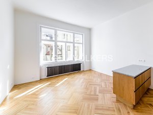 Pronájem bytu 3+kk 74 m² Praha