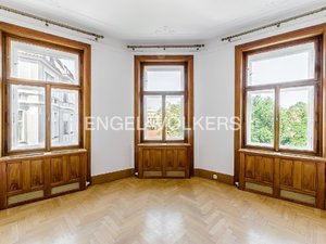 Pronájem bytu 3+1 112 m² Praha