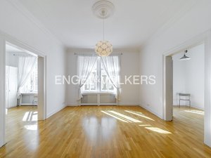 Pronájem bytu 4+1 126 m² Praha