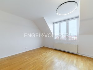 Pronájem bytu 2+1 62 m² Praha