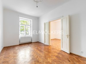 Pronájem bytu 2+1 78 m² Praha