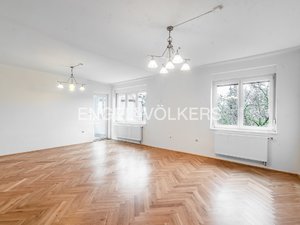Pronájem bytu 4+1 150 m² Praha