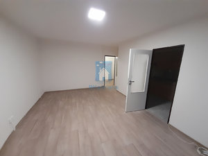 Pronájem bytu 4+1 95 m² Praha