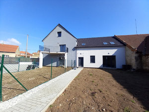 Prodej bytu 4+kk 128 m² Unhošť