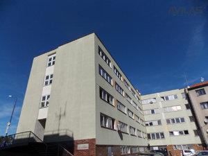 Pronájem obchodu 28 m² Benešov