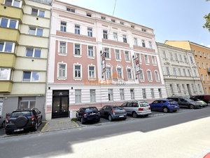 Pronájem obchodu 283 m² Brno