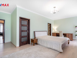 Prodej bytu 4+kk 154 m² Karlovy Vary