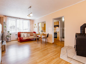 Prodej bytu 2+1 48 m² Černovice