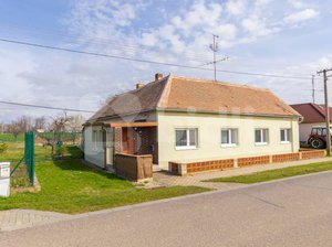 Prodej rodinného domu 168 m² Chvalovice