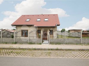 Prodej rodinného domu 122 m² Horní Beřkovice