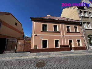 Prodej rodinného domu 300 m² Jirkov