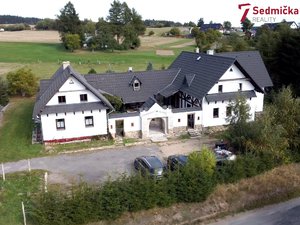 Prodej rodinného domu 374 m² Věcov