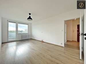 Pronájem bytu 2+1 45 m² Praha