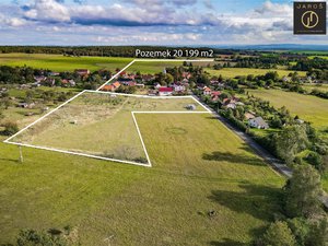 Prodej stavební parcely 20199 m² Velká Chmelištná