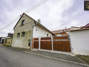 Prodej rodinného domu 238 m² Lišany