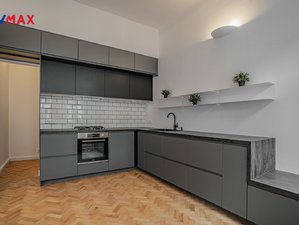 Pronájem bytu 3+1 91 m² Praha