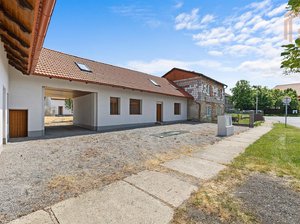 Prodej rodinného domu 145 m² Rostoklaty
