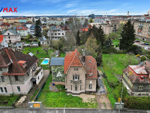 Prodej rodinného domu 260 m² Hradec Králové