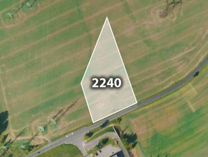 Prodej zemědělské půdy 25044 m² Chrást