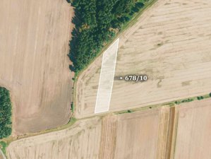 Prodej zemědělské půdy 4660 m² Zlukov