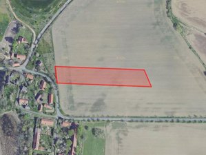 Prodej zemědělské půdy 1372 m² Lážovice