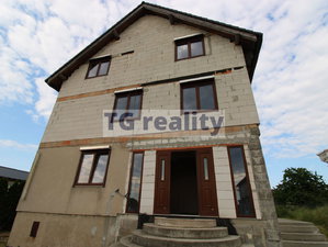 Prodej rodinného domu 400 m² Sibřina