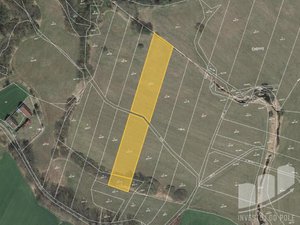 Prodej zemědělské půdy 2454 m² Val