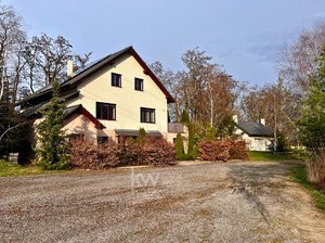 Prodej rodinného domu 301 m² Dobev