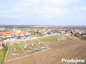 Prodej stavební parcely 755 m² Znojmo