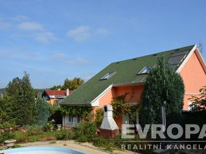 Prodej rodinného domu 260 m² Nižbor