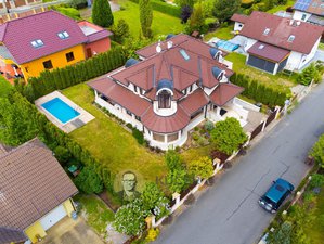Prodej rodinného domu 535 m² Zbuzany
