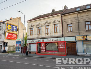 Pronájem obchodu 79 m² Pardubice