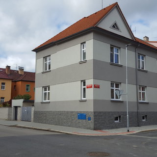 Prodej dvougeneračního domu 320 m², Zeyerova