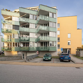 Prodej bytu 1+1 62 m² Hradec Králové, Labská louka