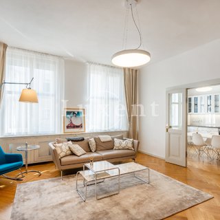 Pronájem bytu 3+1 142 m² Praha, 