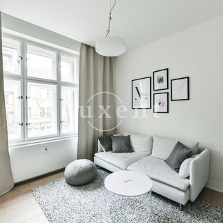 Pronájem bytu 2+kk 50 m² Praha, Lucemburská