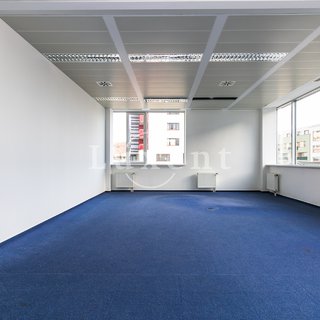 Pronájem kanceláře 582 m² Praha, Pekařská