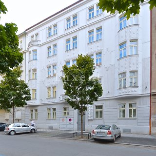 Pronájem bytu 2+kk 74 m² Praha, Laubova