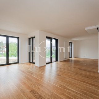 Prodej bytu 4+kk 180 m² Lipno nad Vltavou, 