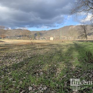 Pronájem komerčního pozemku 4 177 m² Velké Březno