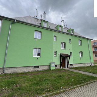 Pronájem bytu 2+kk 42 m² Planá, Wolkerova