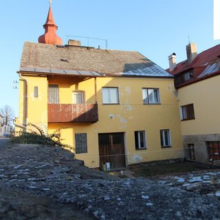 Prodej rodinného domu 300 m² Poběžovice, náměstí Míru