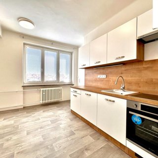 Pronájem bytu 3+1 75 m² Plzeň, Liliová