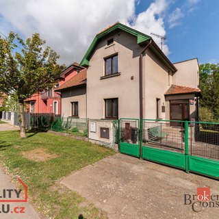 Prodej rodinného domu 920 m² Měšice, Nová