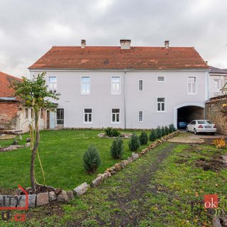 Prodej rodinného domu 500 m² Jesenice, Žatecká
